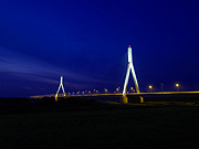 �����勴�̖�i