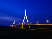 �����勴�̖�i