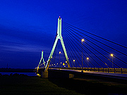 �����勴�i�]�ʎs�j