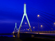 �����勴�̖�i