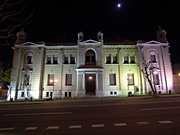 ���{��s�����M�x�X�̖�i